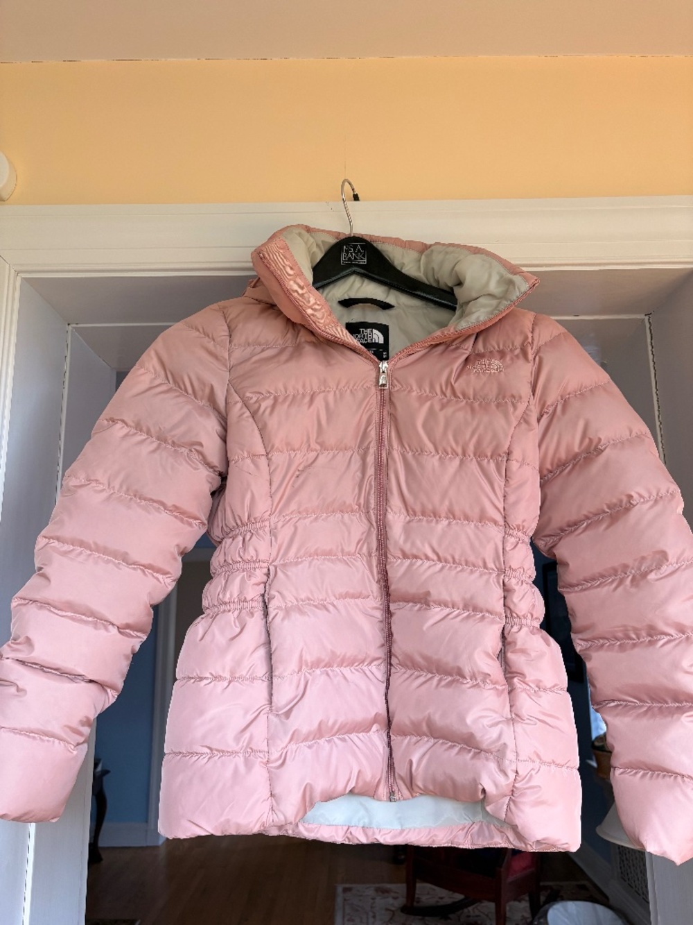 North Face Light Pink Down Puffer Coat Jacket in size Medium i